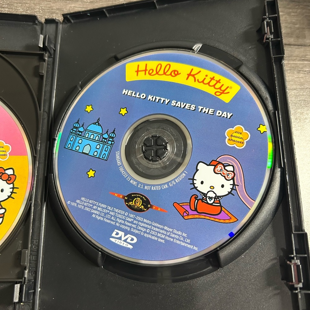 Hello Kitty Triple Feature DVDs - Picture 7 of 8